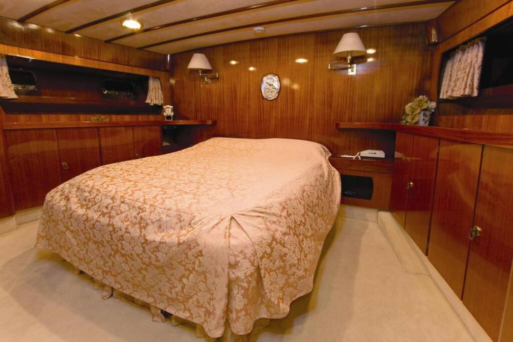 Hotel na wodzie Motor Boat Paloma Rea Trogir